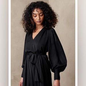 Black silky wrap dress - Banana Republic